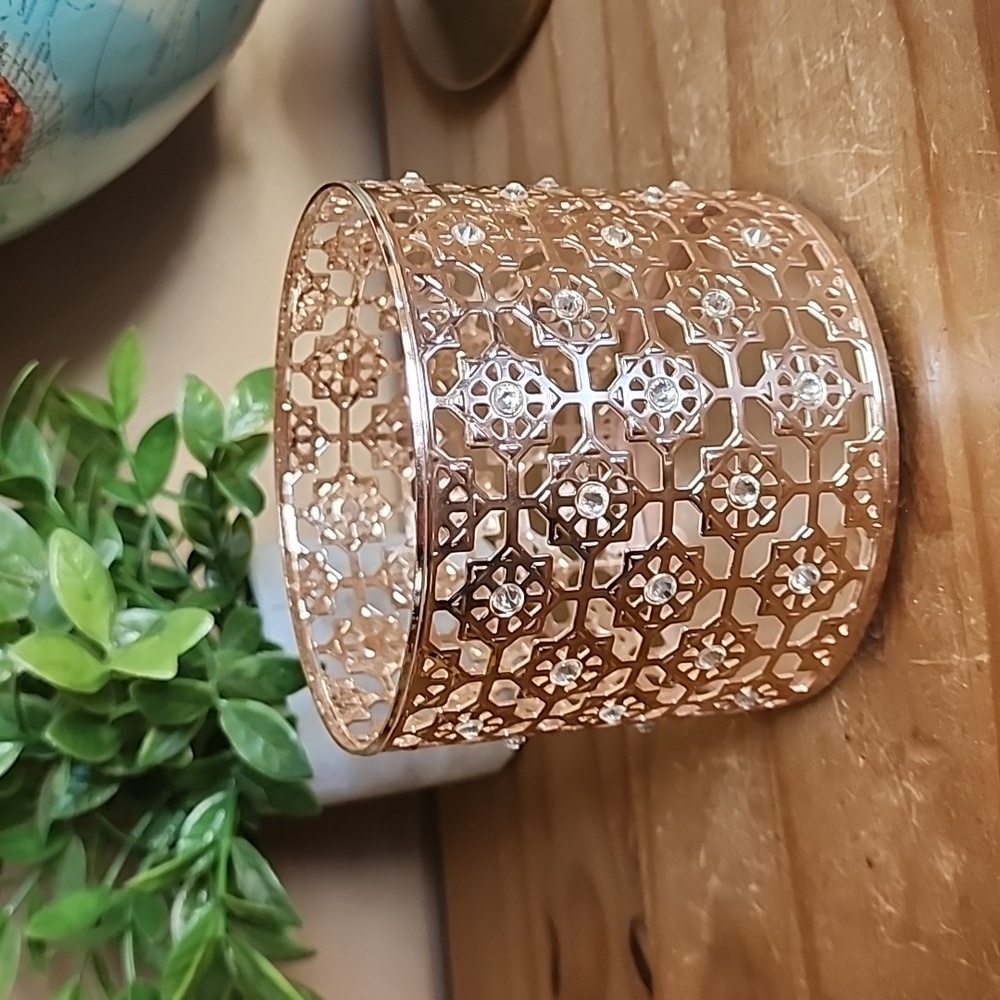 Bath & Body Works Rose Gold 3 wick candle holder